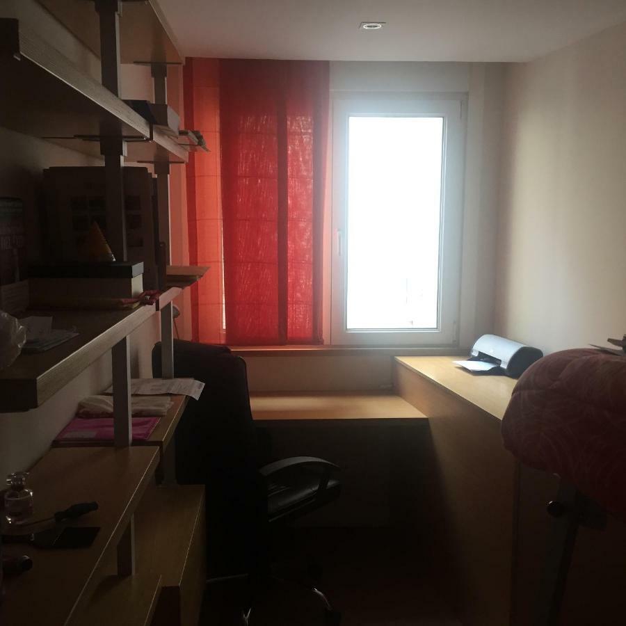 Bierzo Centro Apartment Понферада Екстериор снимка